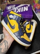 Size 11 - Air Jordan 1 Mid 3