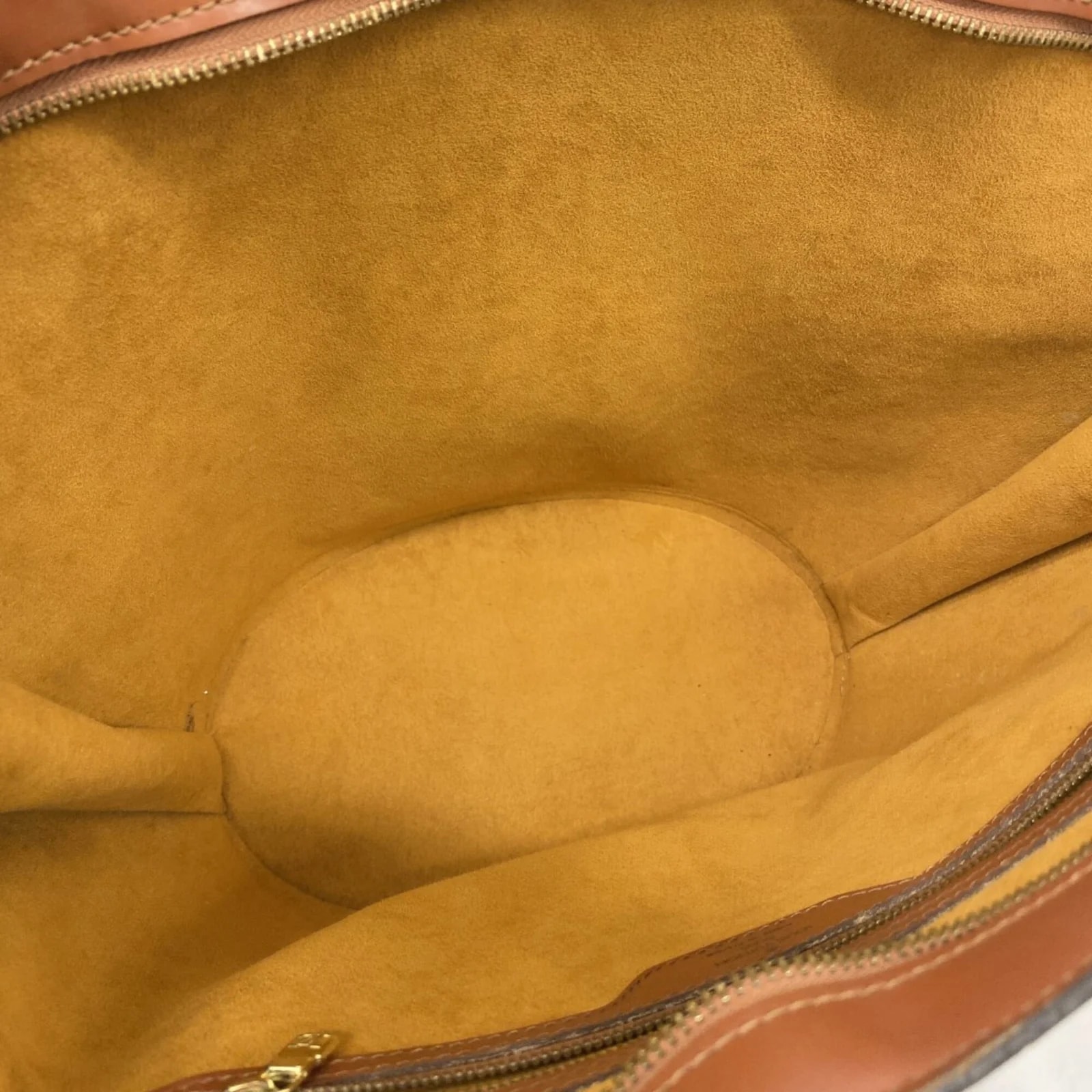 Louis Vuitton Kenyan 4