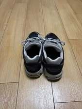 9.5US New Balance 2002R 2