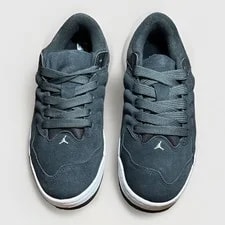 Jordan — Jordan Session / ’s — Sneaker — resale