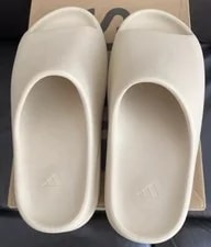 Yeezy Slide US Size 7 (FZ5897) 🔥 2
