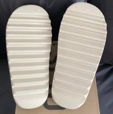 Yeezy Slide US Size 7 (FZ5897) 🔥 4