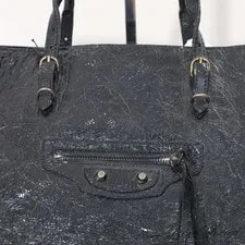 Balenciaga le City Textured Arena Distressed 3