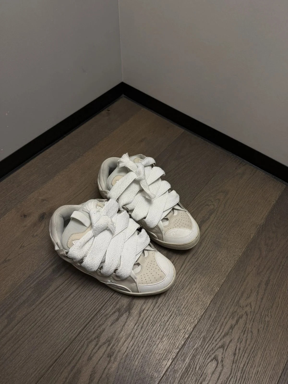 Lanvin Curb 4