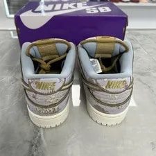 Nike SB Dunk Low City of Style 4