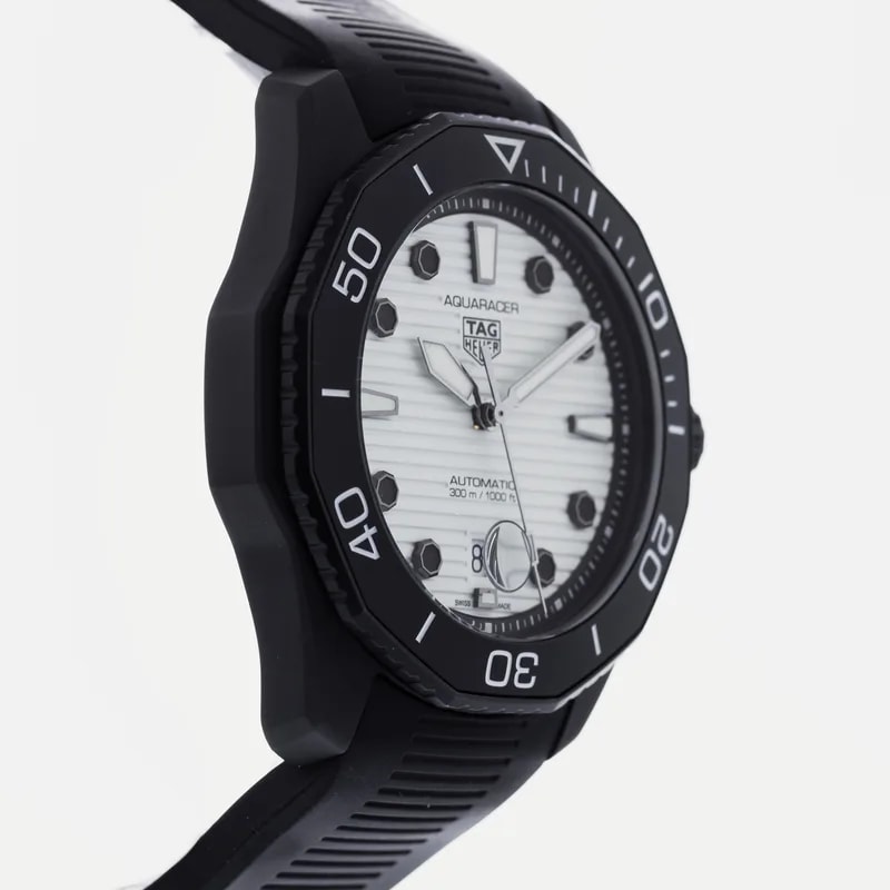 TAG Heuer Aquaracer Professional 300 WBP201B 4