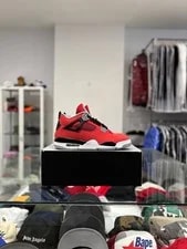 Jordan — Jordan 4 Toro Bravo (2026) Size: 10 — Sneaker — resale
