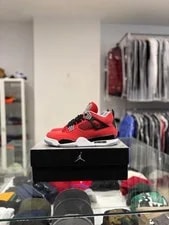 Jordan 4 Toro Bravo (2026) Size: 10 2