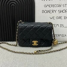 Chanel — Chanel Classic Flap Chain Crossbody GHW — Handbag — deal
