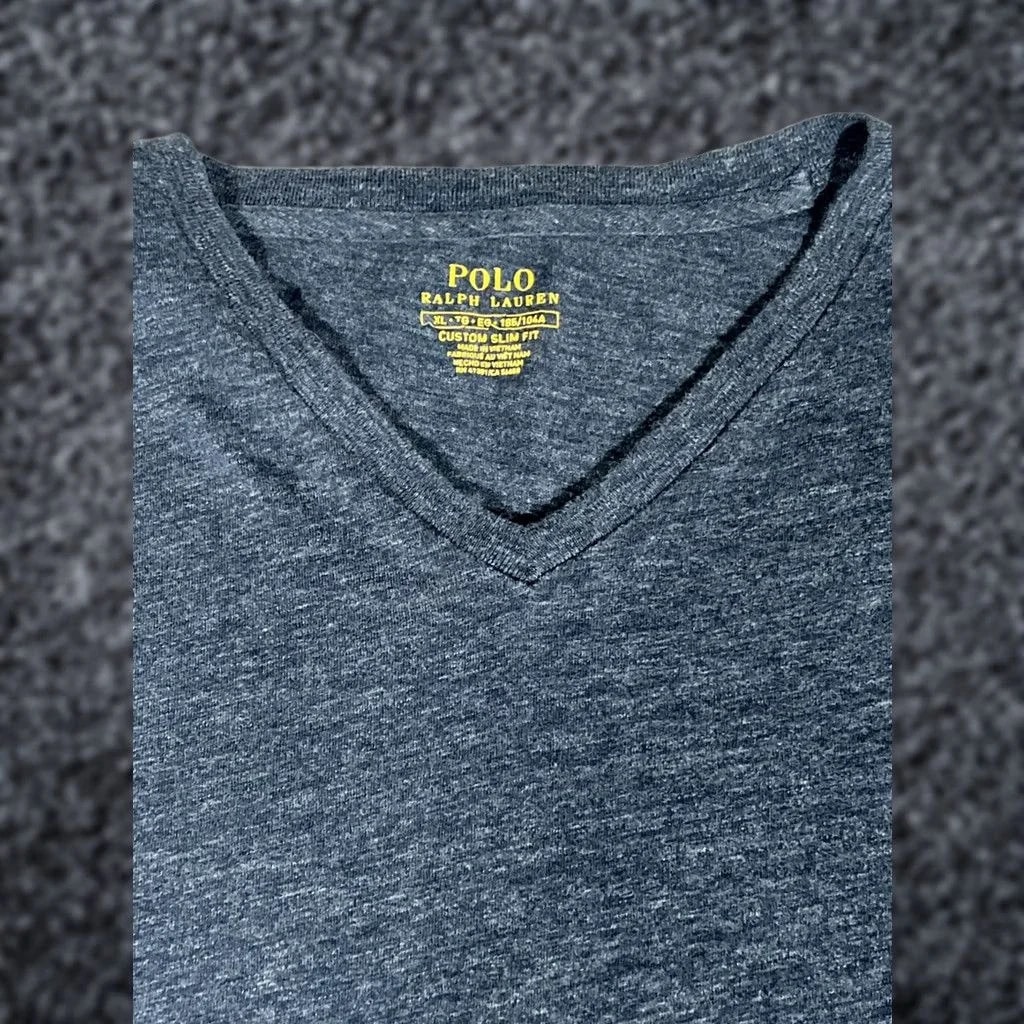 Polo Ralph Lauren — Polo Ralph Lauren Custom Slim Fit LS V-Neck T-Shirt XL W/ Logo — streetwear — resale