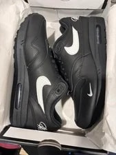 NEW Supreme Air Max 1 ’S Size 8.5 US 4