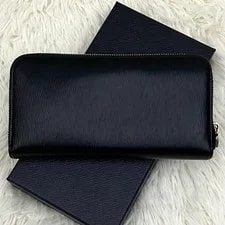 Excellent Condition Built in Prada Long Wallet Round Zipper From J 3