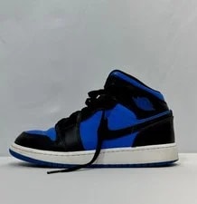Air Jordan — Size 6 Air Jordan 1 Mid w/Original Box — Sneaker — resale