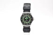 TAG Heuer Formula 1 375.513 Black Green 200m Qz 4