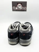 New Balance 990v3 4
