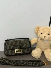Fendi — Fendi Baguette Normal Crossbody Duty — Handbag — resale