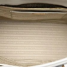 Prada Lux Parabole 4