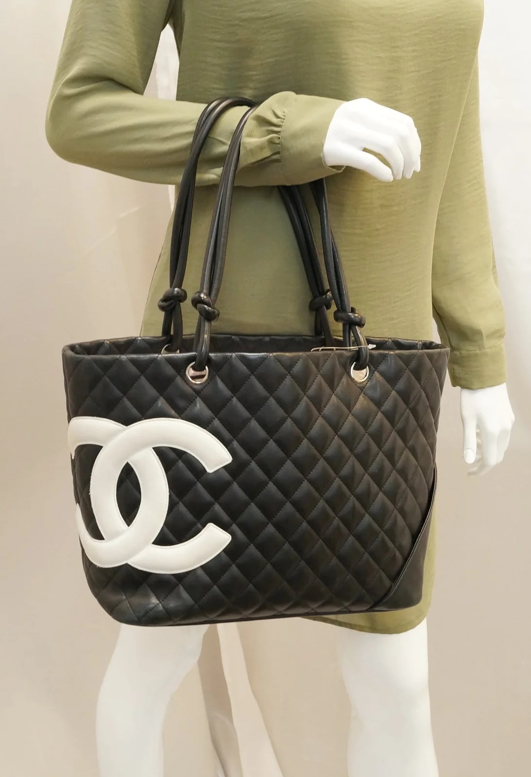 Chanel Large Cambon 2