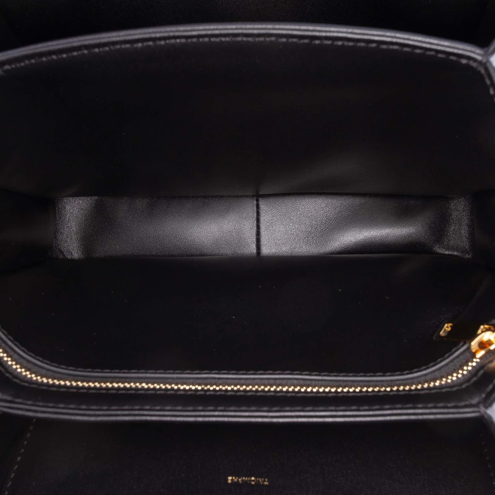 Classique Triomphe Crossbody 4