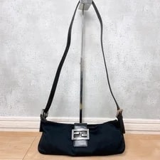 Fendi Mamma Bucket 2