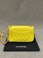 Chanel Classic Flap Crossbody 3