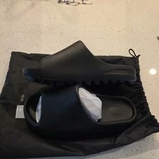 Yeezy Slide Oynx 4