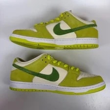 Nike SB Dunk Low Apple Atomic Chlorophyll DM0807-300 3