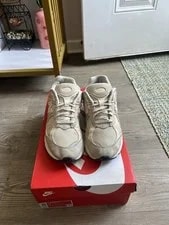 New Balance 2002R ’s Calm M2002RCC 2