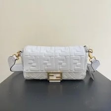 Fendi — Fendi Baguette Removable Strap Flap Magnetic - Excellent #2O8RQZ — Handbag — resale
