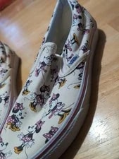 Vans X Disney Minnie Mouse Slip on "Young At Heart" Size 8.5 10 2