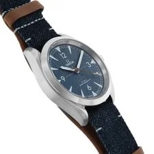 Omega Railmaster Co-Axial Master Chronometer 220.12.40.20.03.001 Second Hand... 3