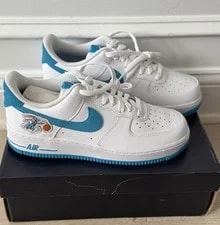Nike — Nike X AIR Force 1 '07 LOW Hare IN University & WhiteMen's 6 W — Sneaker — resale