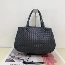 Bottega Veneta Arco Top Handle Classic 2