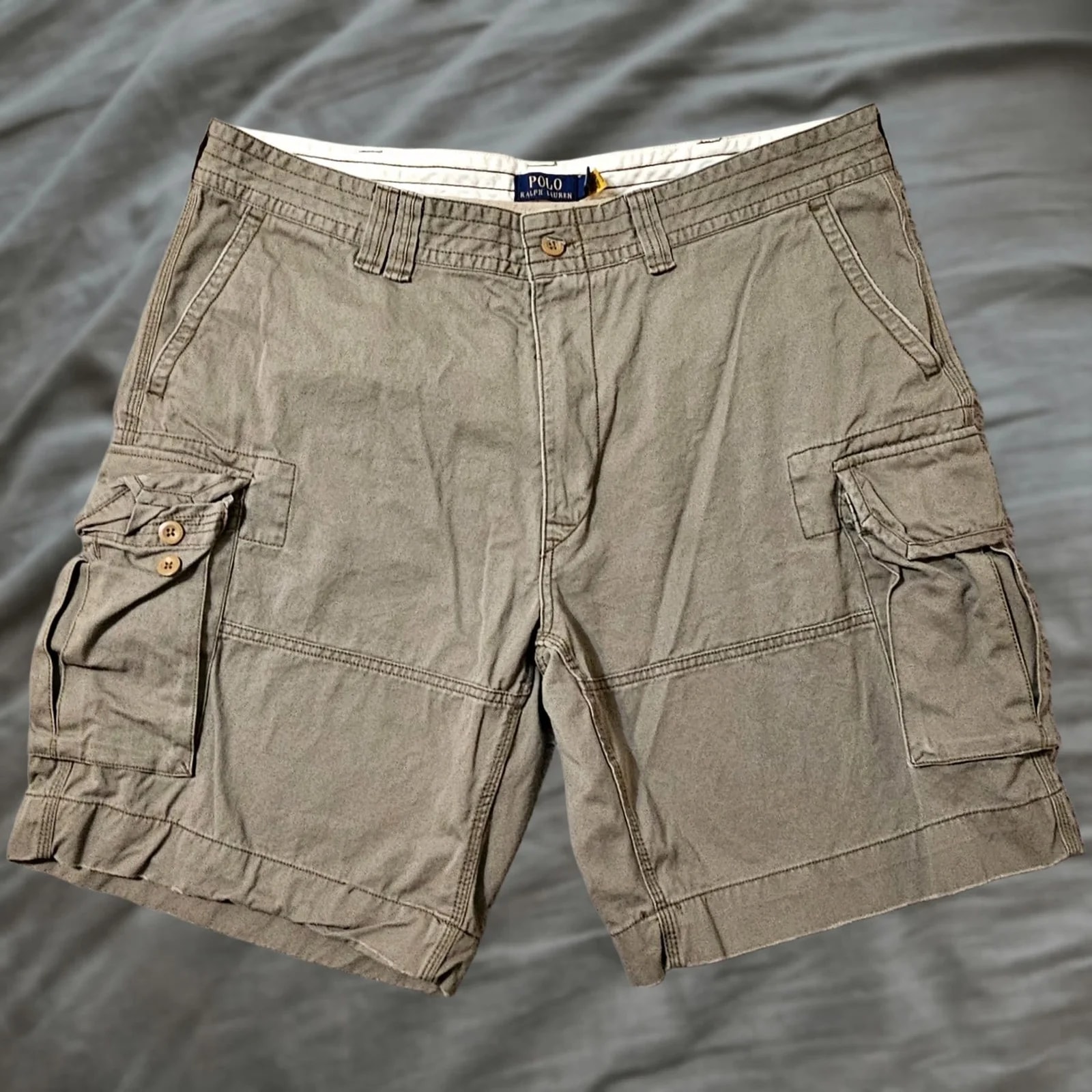 Polo Ralph Lauren — Polo Ralph Lauren Shorts 42 Cargo Flat Front Classic Fit Pocket — streetwear — resale