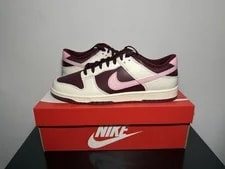 NIKE — Size 11 - Nike Dunk Low Valentine's Day — Sneaker — resale