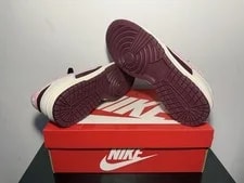 Size 11 - Nike Dunk Low Valentine's Day 4