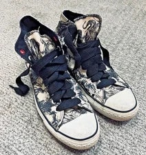 Converse Chuck Taylor Aids Awareness Project High Tops M10/W12 Hard To Find 2