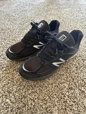 New Balance — New Balance 990v5 Running Shoes — Sneaker — resale