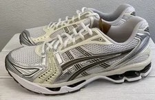 Asics Gel-Kayano 14 Size 9 / Low Top Athletic 3