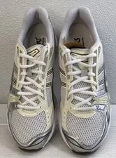 Asics Gel-Kayano 14 Size 9 / Low Top Athletic 4
