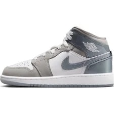 Jordan — Jordan HF3193-100 Moderate Wear Or Visible Flaws — Sneaker — resale