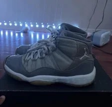Jordan Air 11 Mid Top Lace-Up Basketball 4