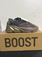 Yeezy 700 V1 ‘ ’ 4