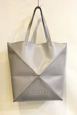 Loewe — Loewe Puzzle Fold XL in Large Capacity Retail 327 80 — Handbag — resale