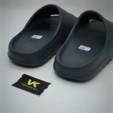 Adidas Yeezy Slides ID2350 Ship Now New Size 3