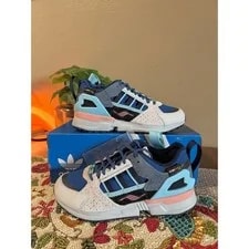 Adidas — Size 5 - Adidas ZX 10000 National Park Foundation — Sneaker — resale