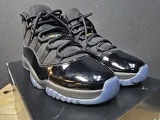 Size 13 - Air Jordan 11 Retro 2025 Excellent Condition With OG Box 🔥 3