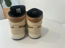 Air Jordan 1 Mid SE ' Elephant' 4