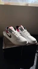 Jordan 1 Lows 4