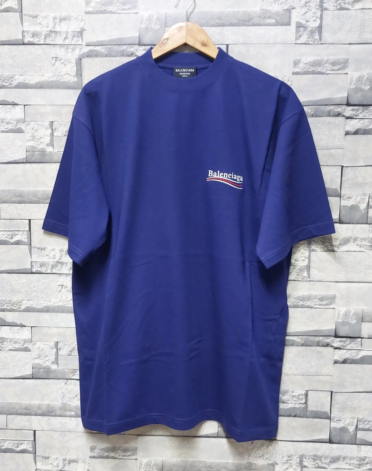 Balenciaga — Balenciaga T-shirt — streetwear — deal
